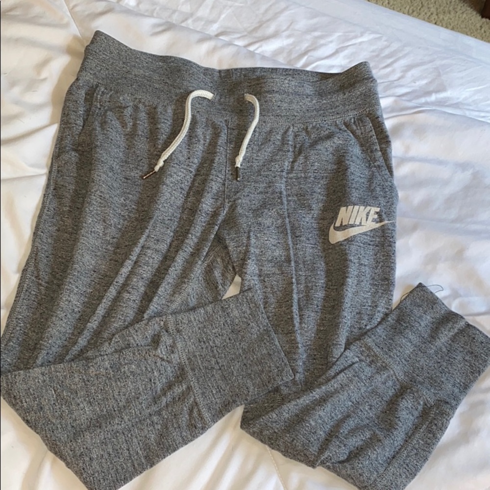 Nike Capri Joggers